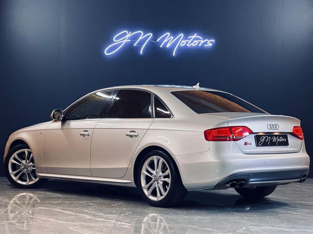 Audi-sports-s4-autoparis-automobile-gnmotors-voitures-sportive-vente